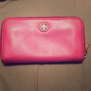 Tory Burch wallet